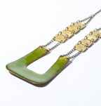 Zagara - egyedi kalapált tűzzománc nyakék peridot zöld színben