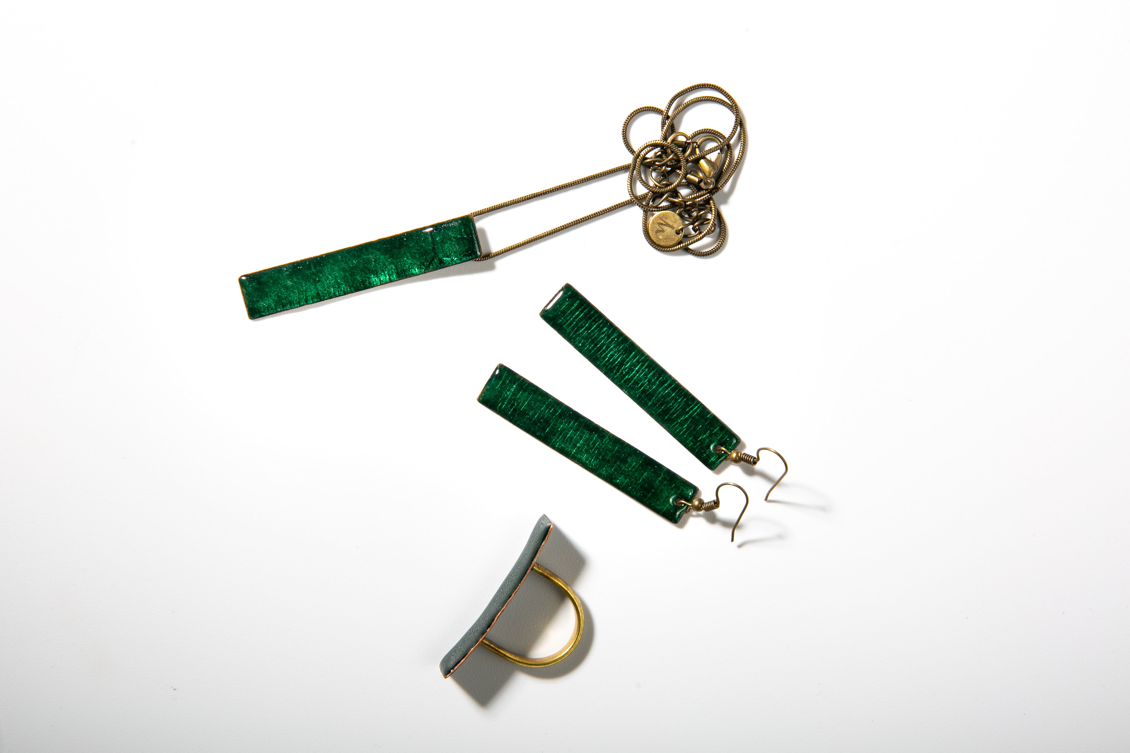 Verde - kalapált hosszúkás tűzzománc gyűrű