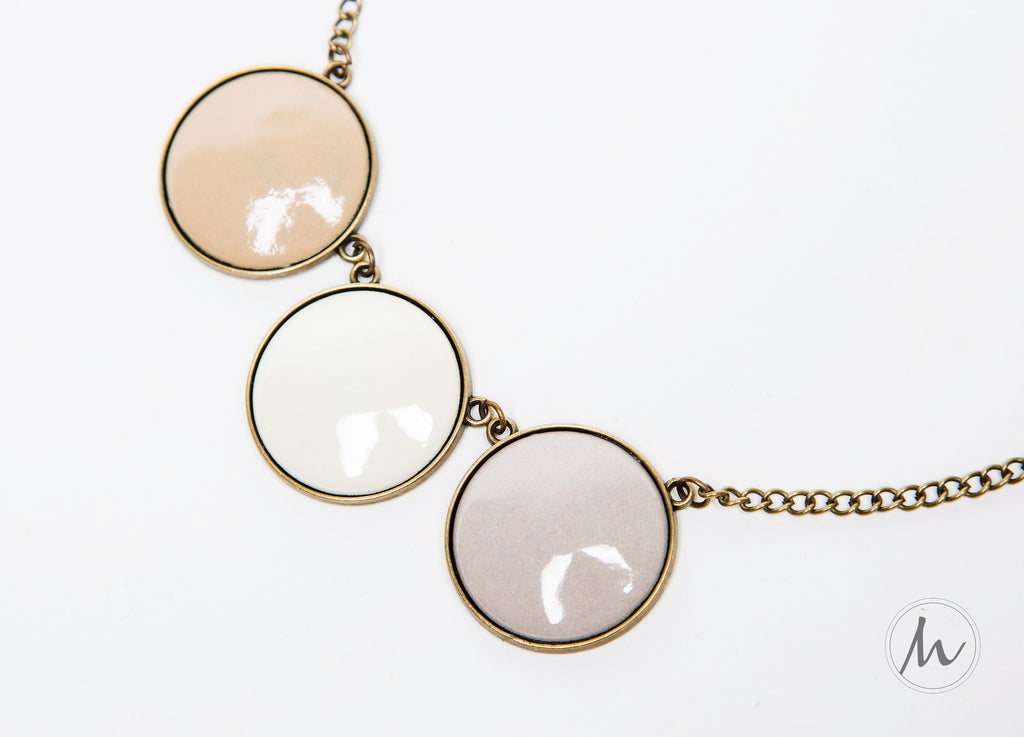 Sahara nyaklánc homokszínekben