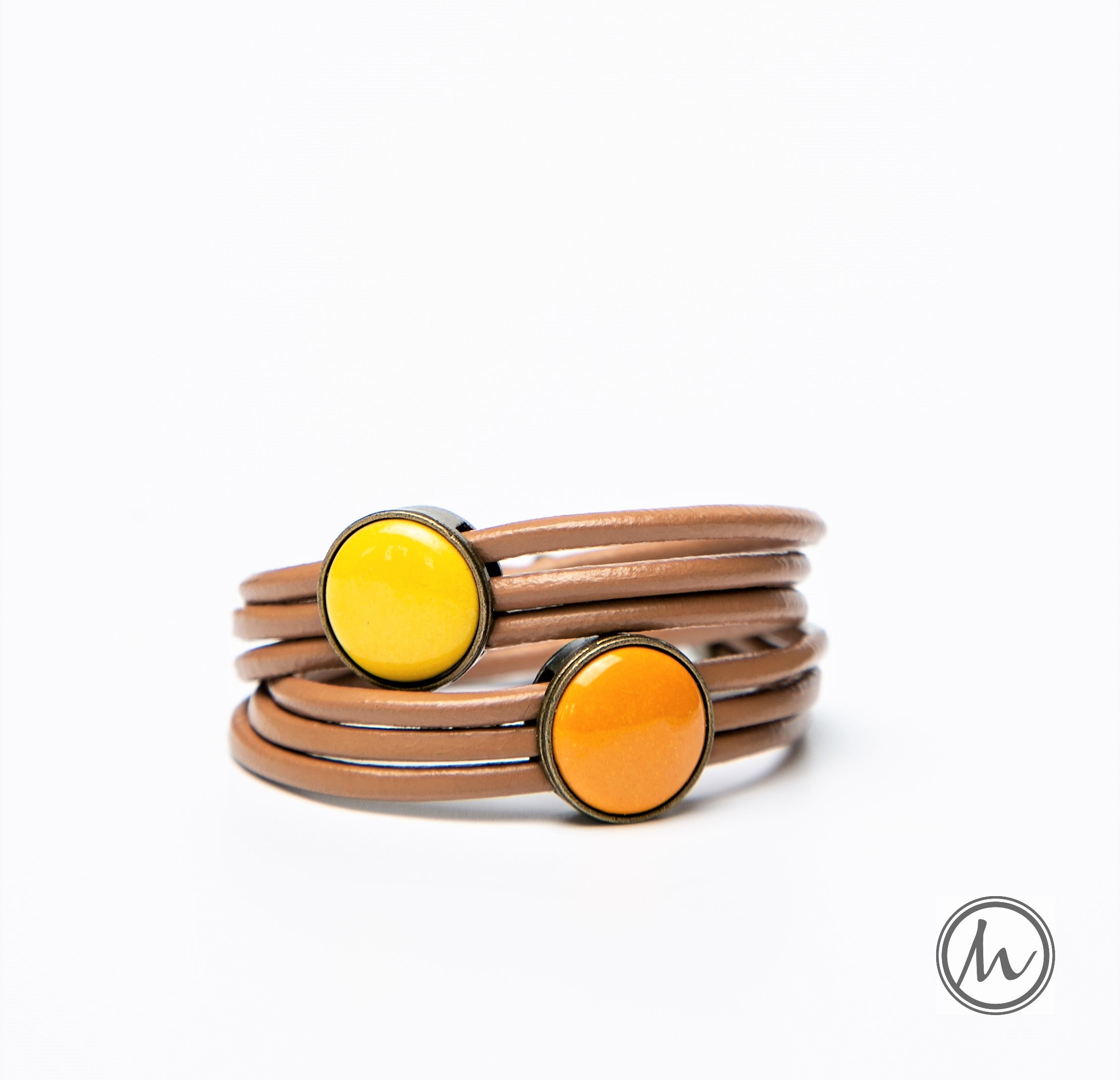 Sand in My Hands bőr karkötő okkersárga-bézs színekben