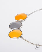 Sunny Clouds tűzzománc nyaklánc szürke-okkersárga színekben