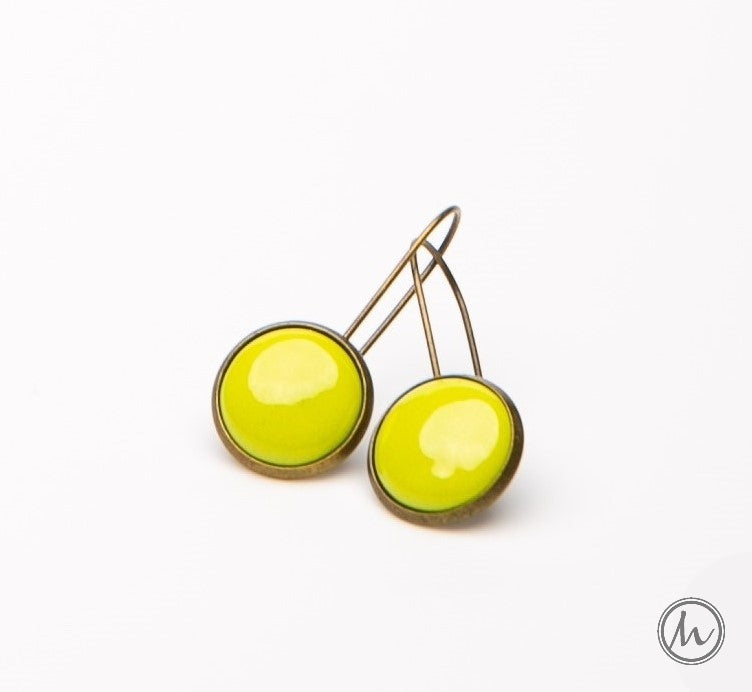 Kapcsos tűzzománc fülbevaló - zöld árnyalatok