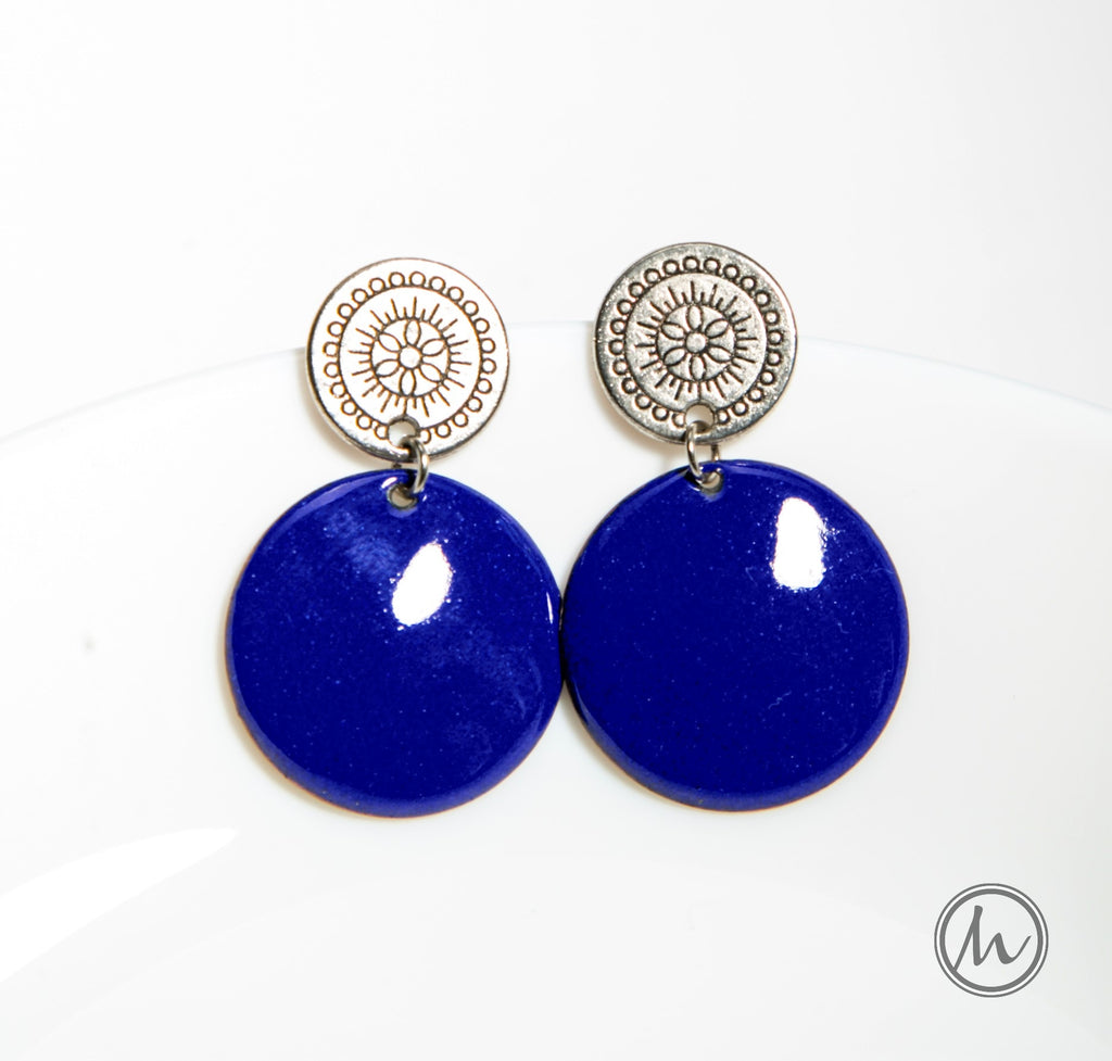 Hópihék - tűzzománc fülbevaló mintázott fém koronggal