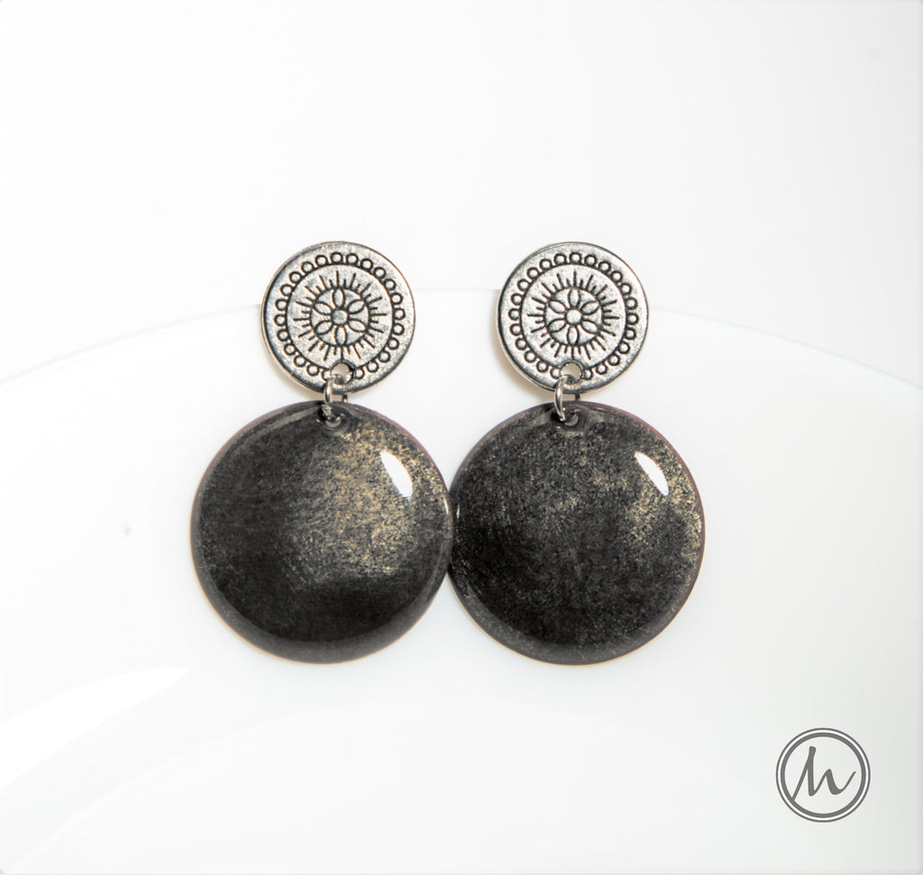 Hópihék - tűzzománc fülbevaló mintázott fém koronggal