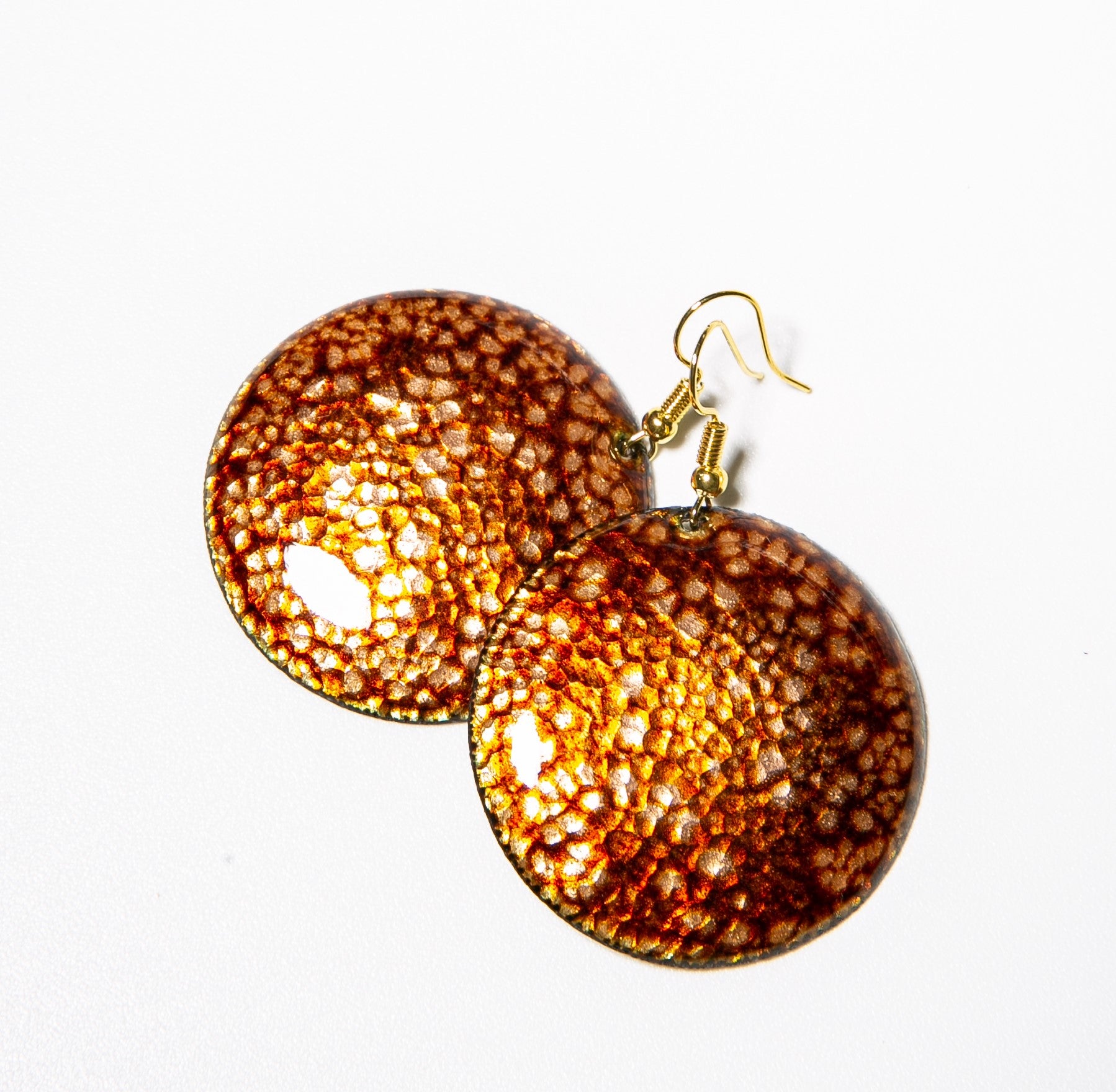 Martelado - kalapált kerek tűzzománc fülbevaló